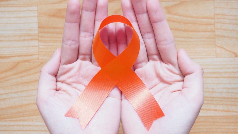 SCLEROSI MULTIPLA, COSA FA L'AISM shutterstock_584404948